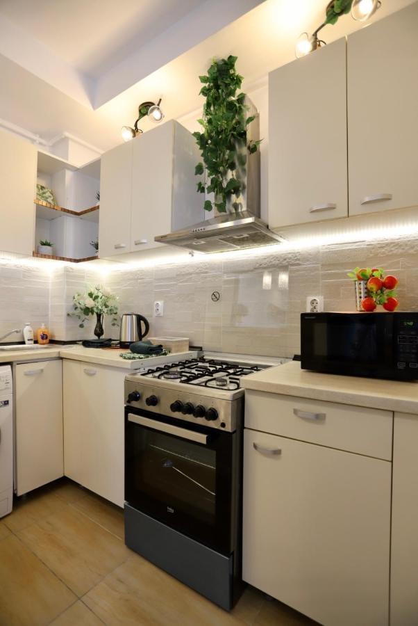 Apartament Beauty Smarald By Cosmopolis Stefanestii de Jos Экстерьер фото
