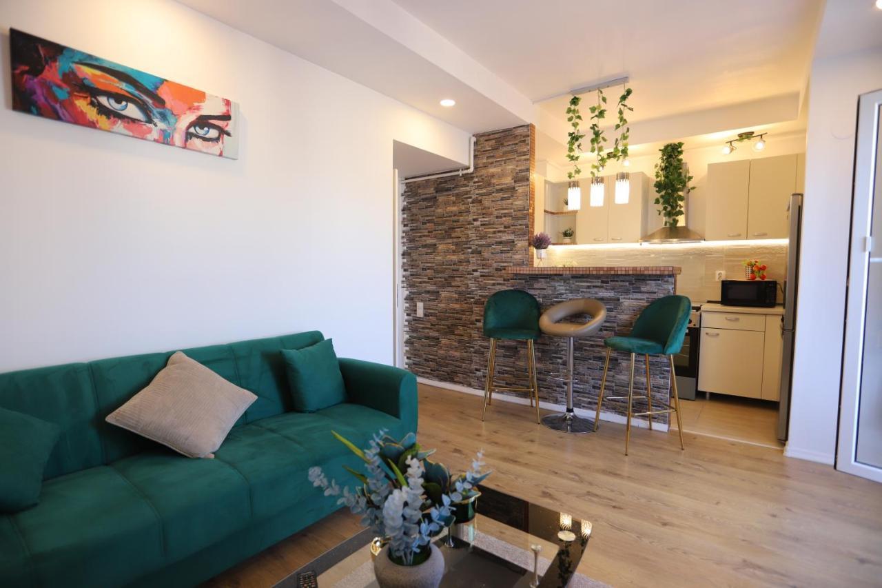 Apartament Beauty Smarald By Cosmopolis Stefanestii de Jos Экстерьер фото